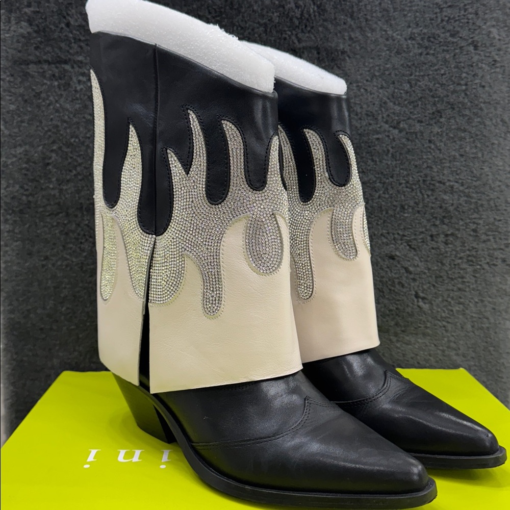Gianni Bini, the ConleyTwo Western Rhinestone
Flame Foldover Boots